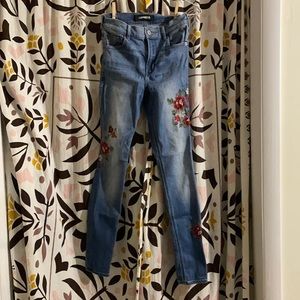 Express Embroidered High Rise Jegging in Size 2R